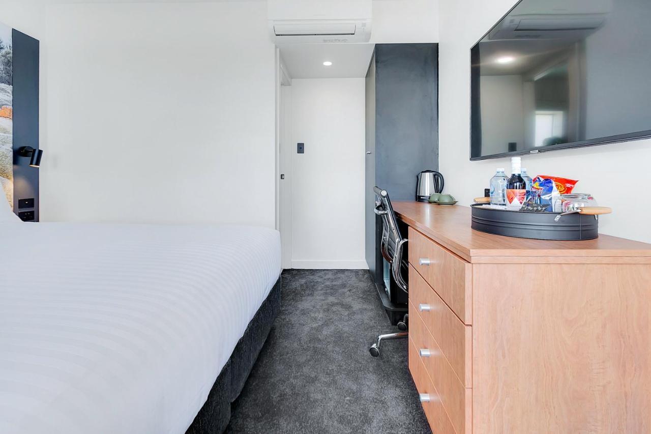 Hotel 론서스턴 외부 사진